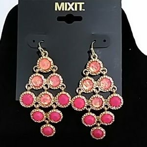 3/$15 MIXIT EARRINGS BEAUTIFUL PINK COLORS - NEW - LOT 066